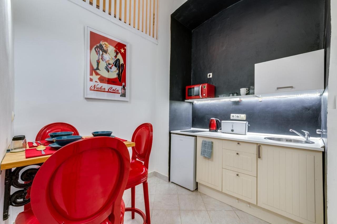 Little Cola Apartment In Dohany Street With Ac Boedapest Buitenkant foto