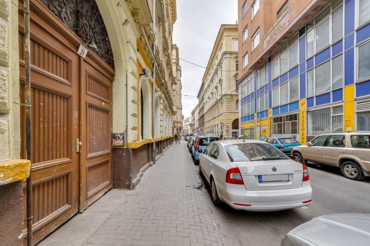 Little Cola Apartment In Dohany Street With Ac Boedapest Buitenkant foto