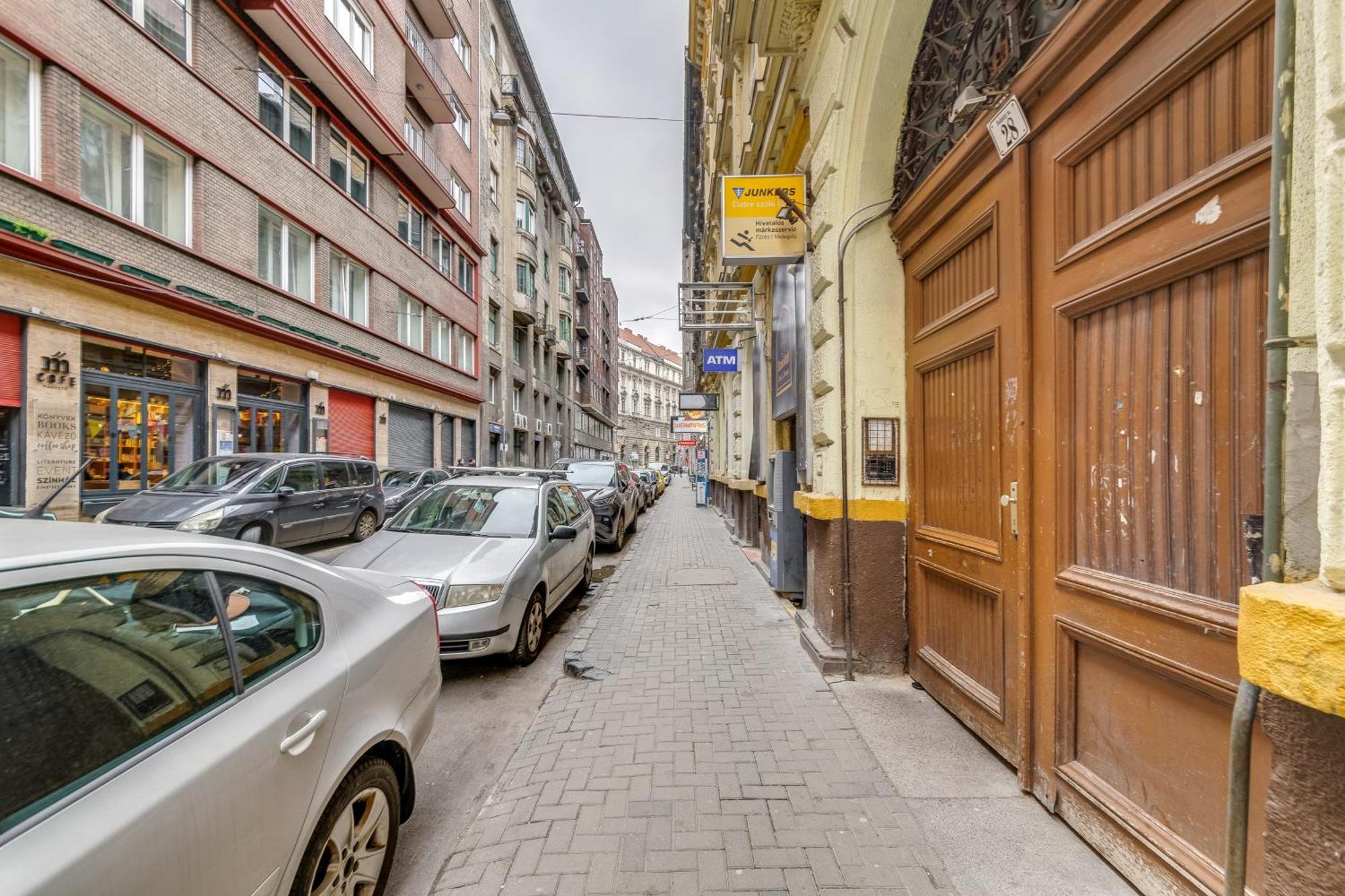 Little Cola Apartment In Dohany Street With Ac Boedapest Buitenkant foto